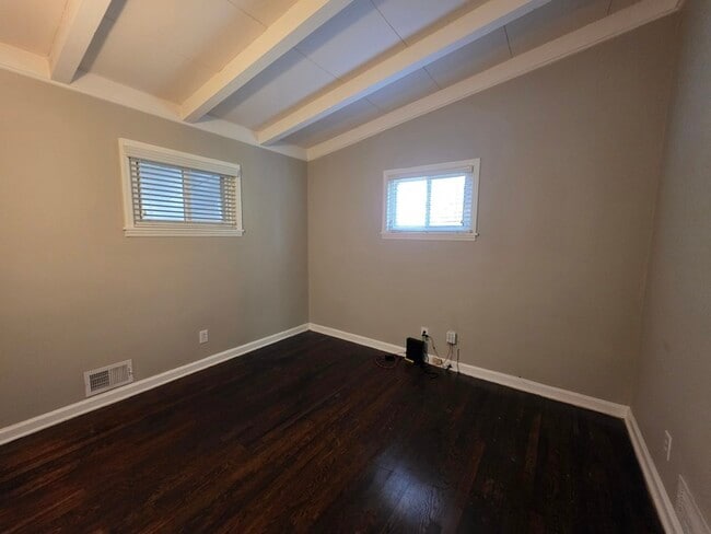 Building Photo - 3659 Ashwood Dr SE