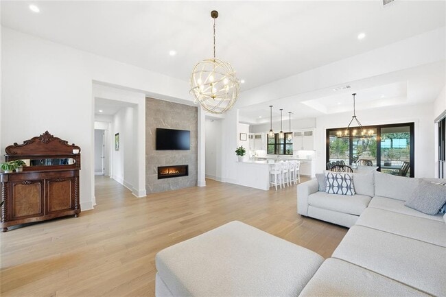 Building Photo - 321 Sweet Grass Ln