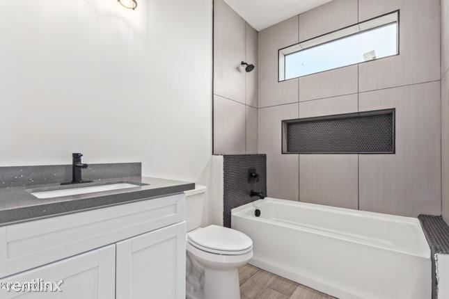 Building Photo - 5 br, 3 bath House - 431 R S Central Avenue