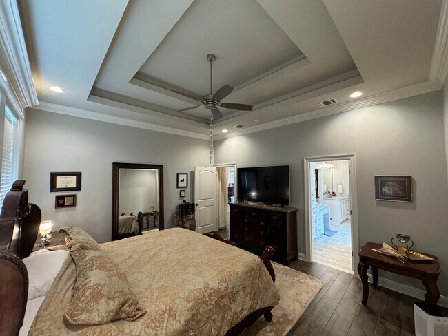 Building Photo - 629 Dumaine Dr