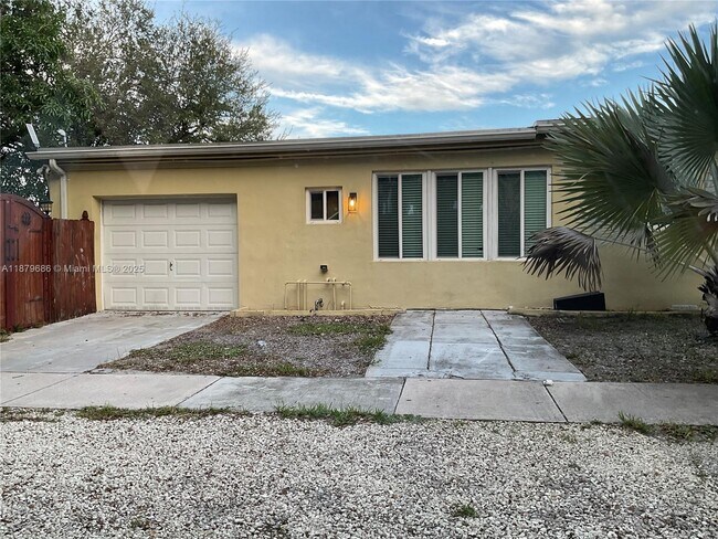 Building Photo - 385 NW 129th St