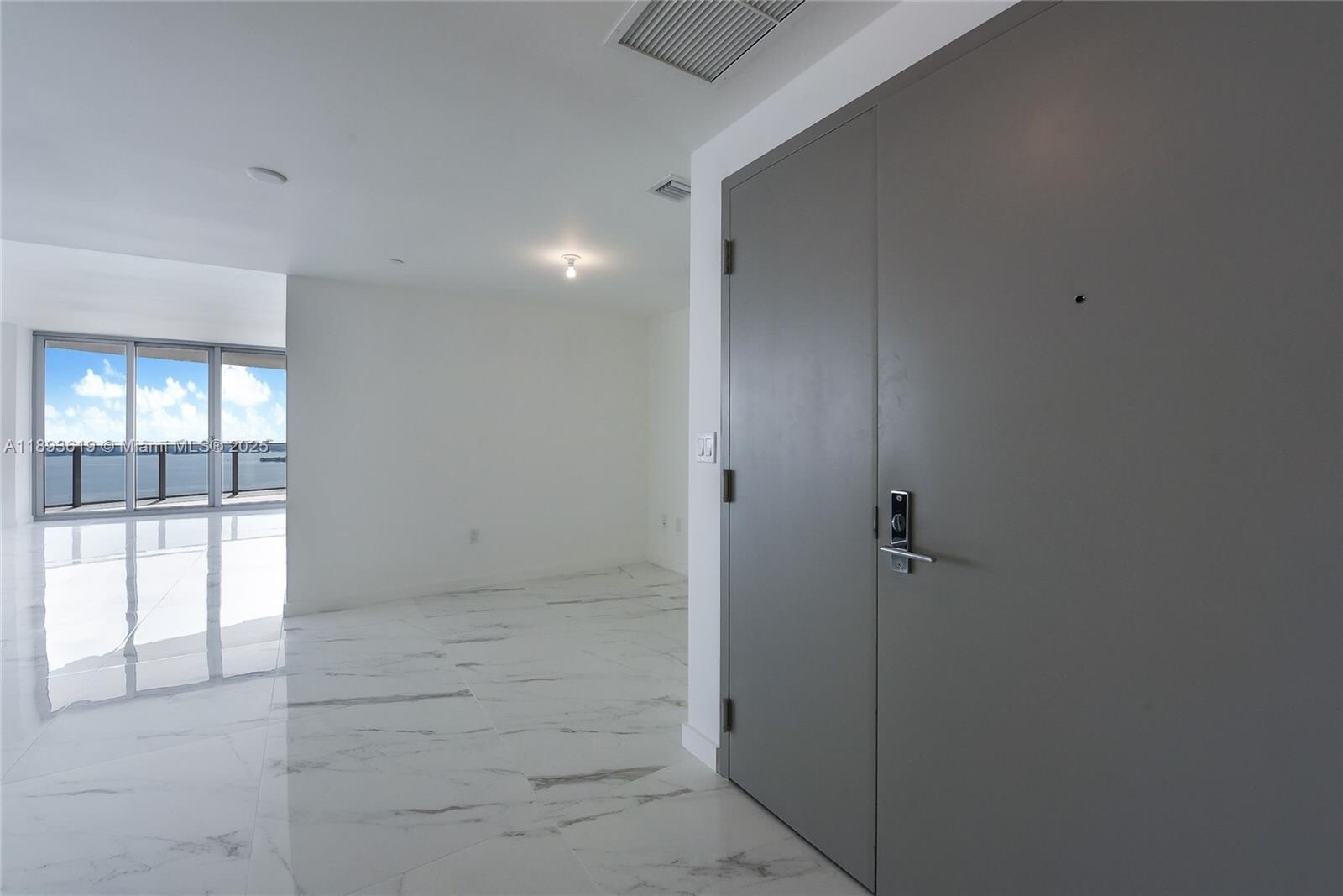 Building Photo - 488 NE 18th St