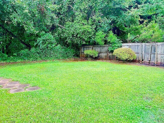 Building Photo - 311 Coral Cir