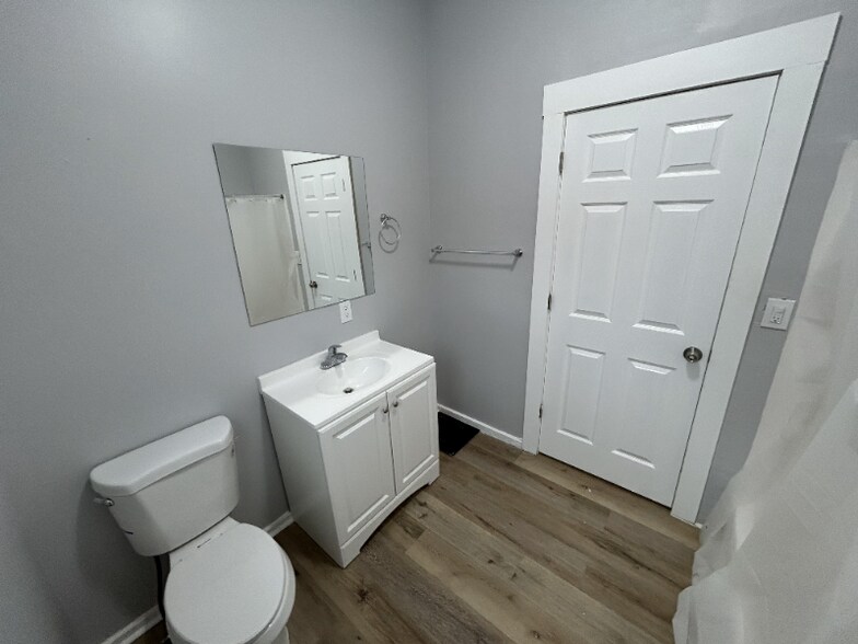 Building Photo - 510 Cortland Ave