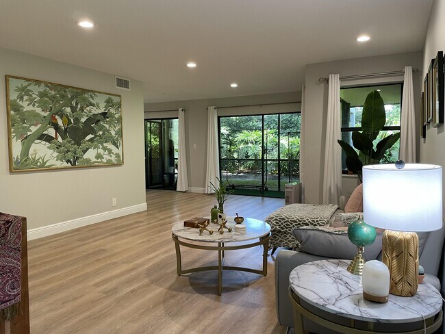 Primary Photo - 12725 Shoreline Dr