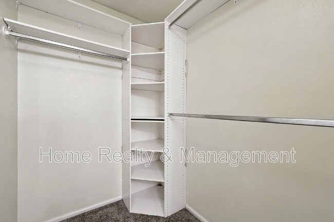 Building Photo - 13348 Ash Cir