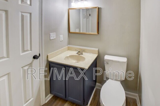 Building Photo - 5519 Baccalaureate Dr