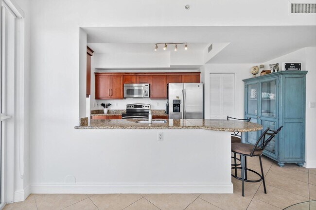 Building Photo - 7270 SW 88th St