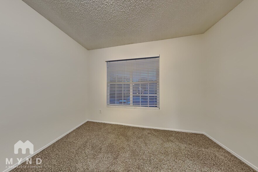 Building Photo - 11021 Traci Lynn Dr