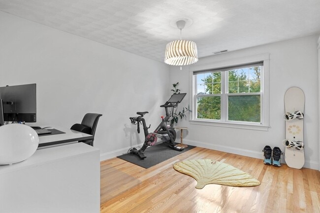 Building Photo - 42 Orchard St