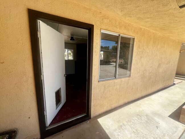 Building Photo - 56769 Joshua Dr