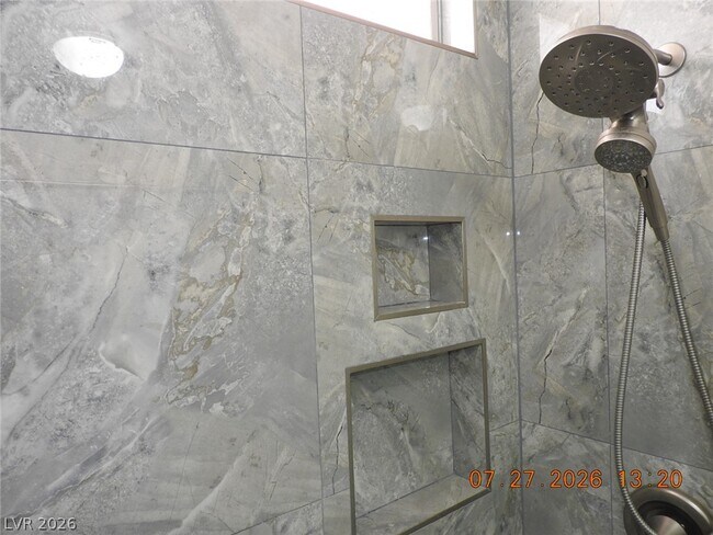 Building Photo - 4533 Chestnut Blaze