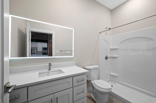 Building Photo - 34 Tremaine St