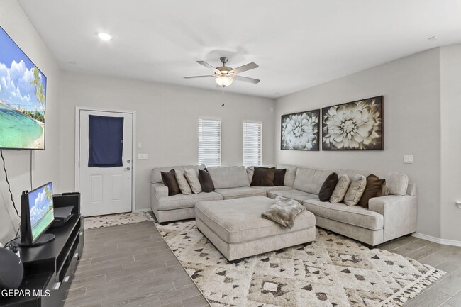 Building Photo - 15129 Imagine Dr