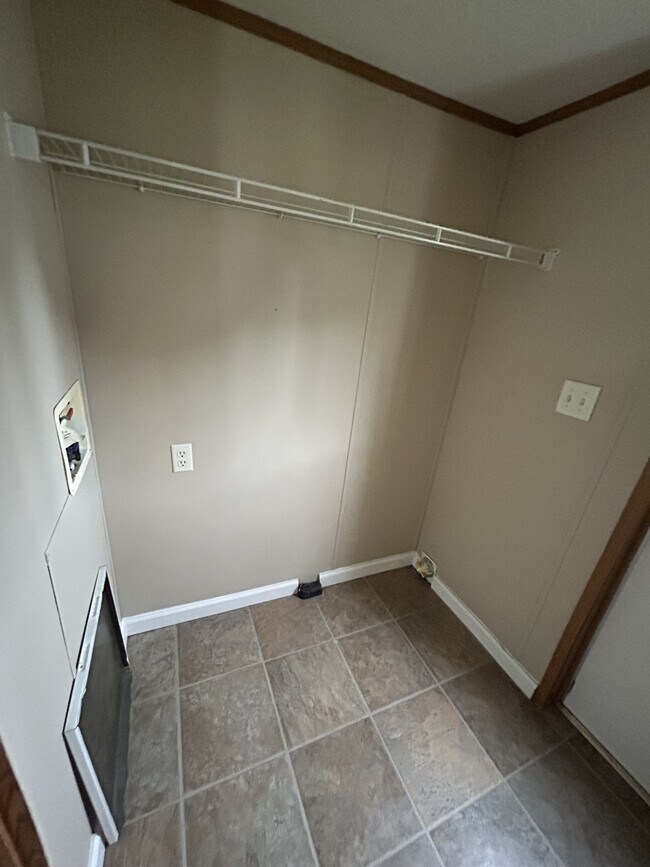 Building Photo - 114 Zackary St