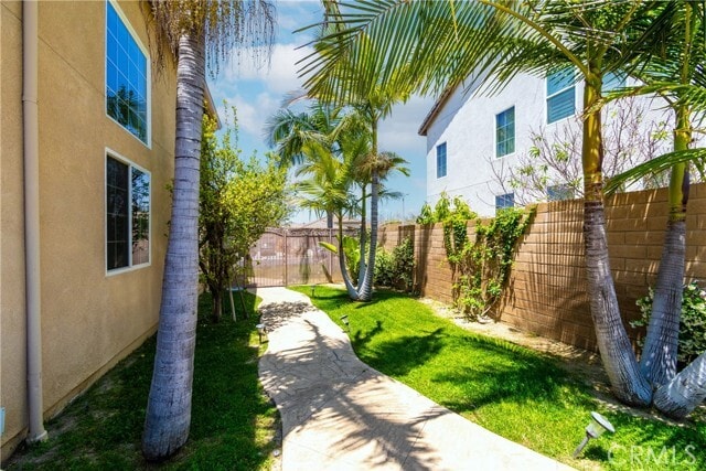 Building Photo - 1252 CAMPANIS Ln