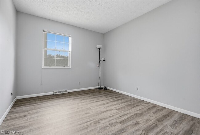 Building Photo - 1326 Aarons Way