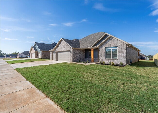 Building Photo - 87 N Banner Ave