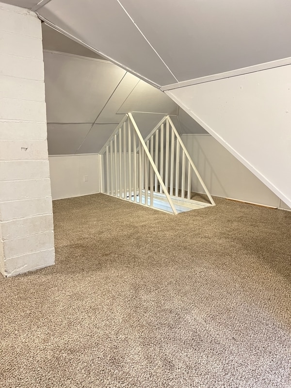 Building Photo - 987 Montie Rd