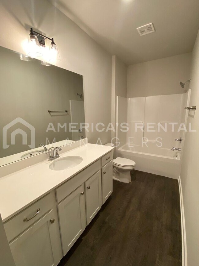 Building Photo - Home for Rent in Weaver AL...COMING SOON!