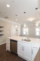 Building Photo - 2187 Half Moon Pl NE