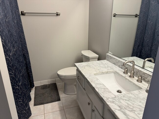 Building Photo - 924 Windstone Ct