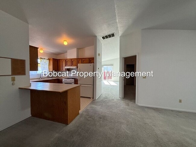 Building Photo - 628 Long Valley Rd