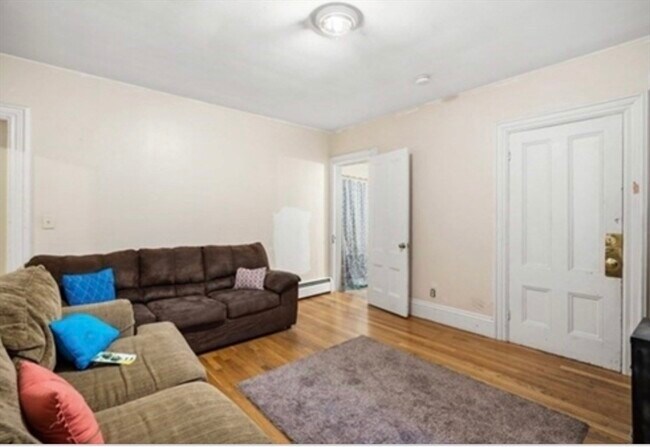 Building Photo - 101 Lowell St