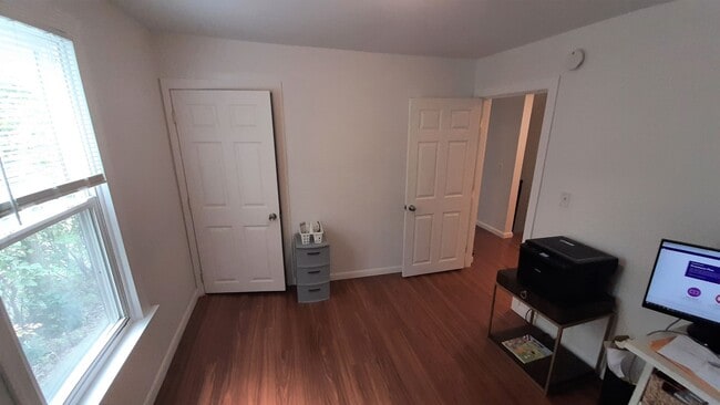 Building Photo - 405-409 S Aurora Street
