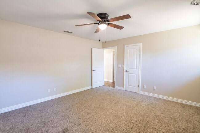 Building Photo - 1046 Jan Lee Dr