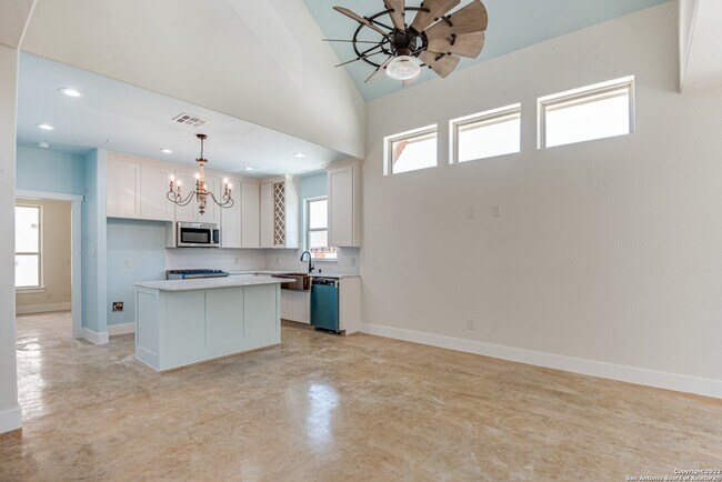 Building Photo - 1702 Gruene Vineyard Crossing