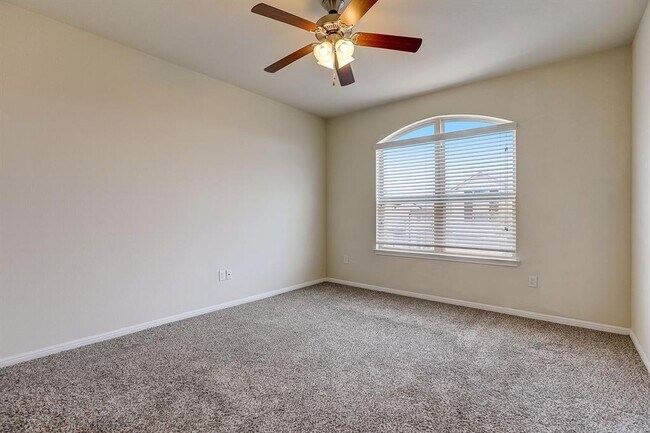 Building Photo - 908 Firebranch Trail