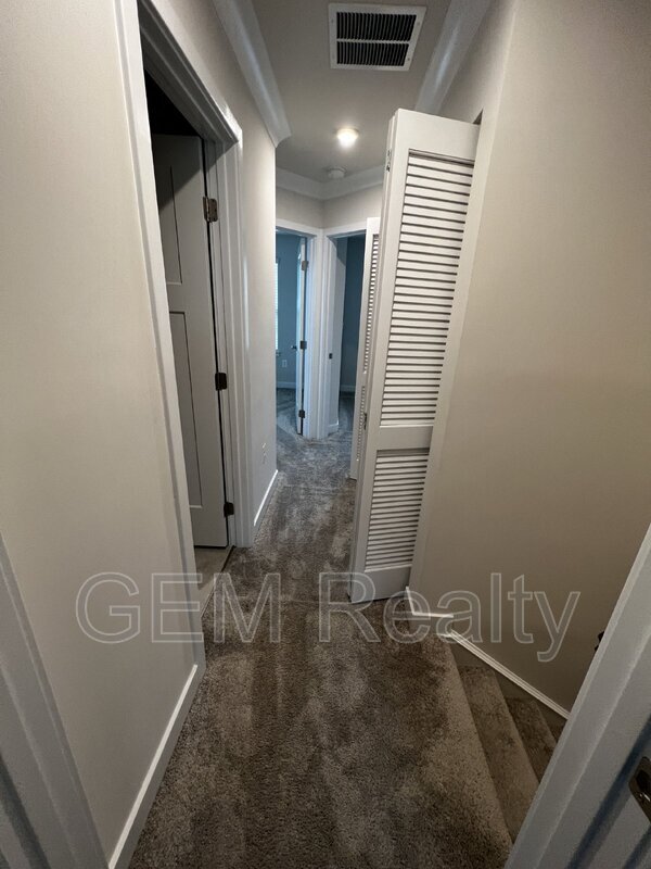 Building Photo - 1101 Rampart Dr