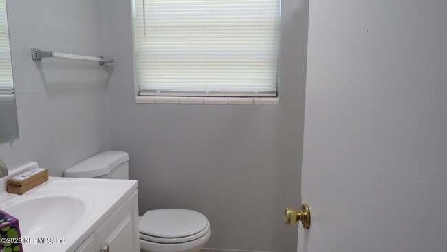 Building Photo - 7508 Dalehurst Dr S