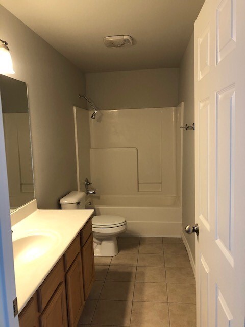 Bathroom - 3768 Grainger Cir