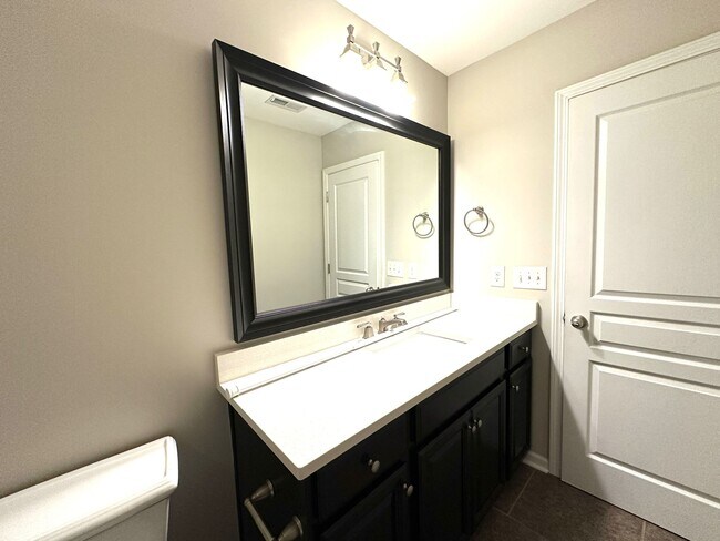 Building Photo - 4640 Blackmuir Wood Cir
