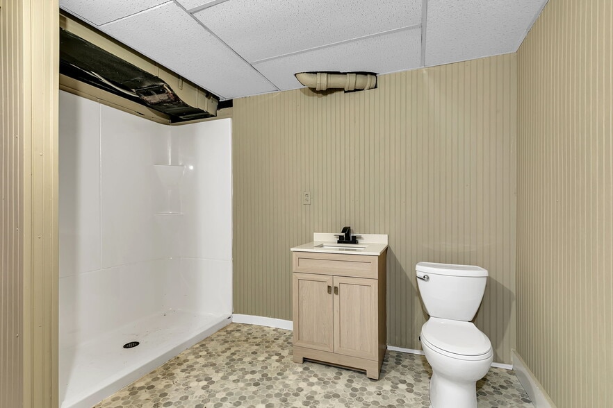 Building Photo - 355 Central Ave N