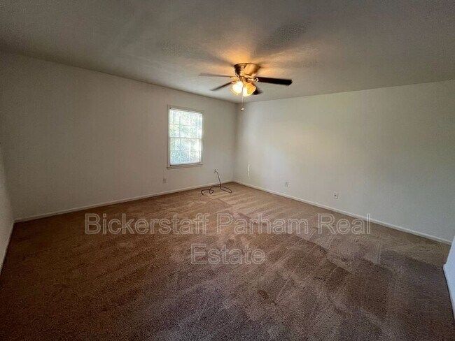 Building Photo - 4255 Carlene Dr