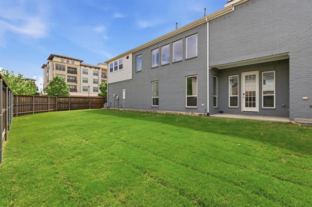 Building Photo - 500 Loma Alta Dr