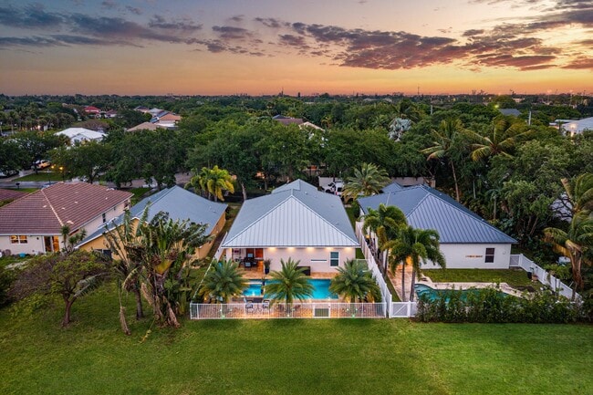 Building Photo - 494 Enfield Ct