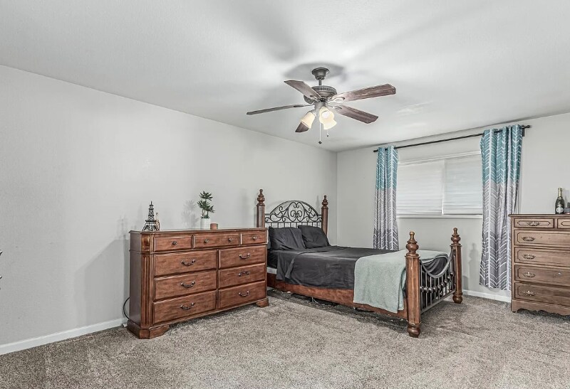 Building Photo - 591 N Cheri Lynn Dr