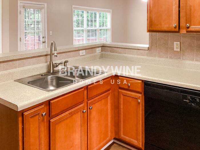 Building Photo - 215 Prince Edward Way