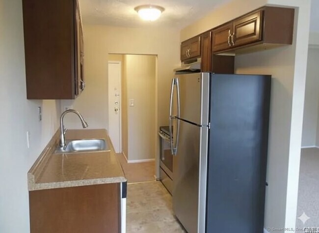 Primary Photo - 250 N Bishop Ave