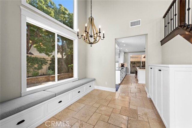 Building Photo - 802 Carnaros