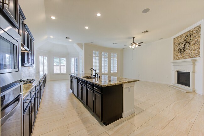 Building Photo - 25642 Luna Vis Ln