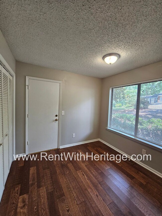 Building Photo - Gorgeous 4bd / 2.5 in Popular Arbor Statio...