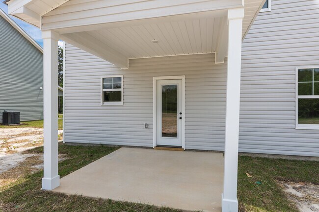 Building Photo - 1571 Scull Rd