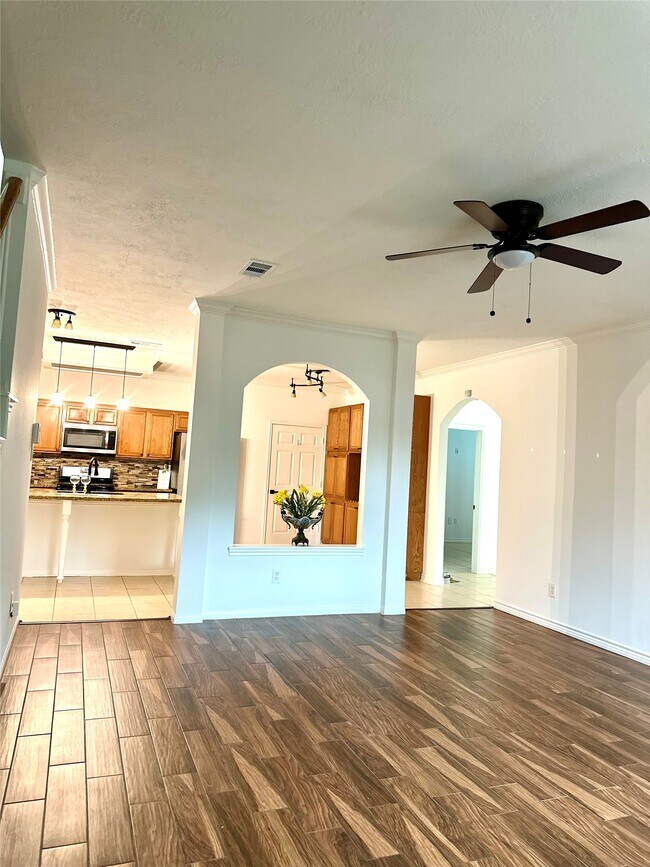 Building Photo - 24914 Aughton Ct