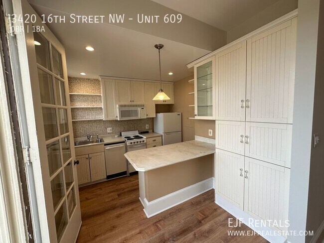 Building Photo - 3420 16th St NW