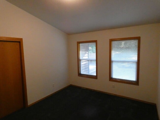 Building Photo - APPLICATION PENDING - *PNW Delight**